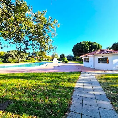 Lägenhet Vilanova, T0 - Modern Flat At Oura On The Strip With Balcony With View To The Pool, Pool Access, Lift And Air Conditioning *