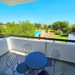 Appartement Vilanova, T0 - Modern Flat At Oura On The Strip With Balcony With View To The Pool, Pool Access, Lift And Air Conditioning Albufeira