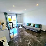 Vilanova, T0 - Modern Flat At Oura On The Strip With Balcony With View To The Pool, Pool Access, Lift And Air Conditioning Appartement Albufeira