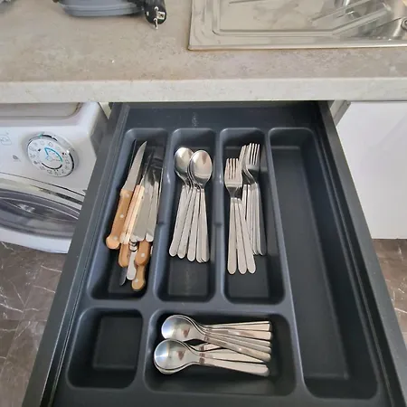 Apartamento Vilanova, T0 - Modern Flat At Oura On The Strip With Balcony With View To The Pool, Pool Access, Lift And Air Conditioning Albufeira