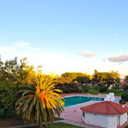 Vilanova, T0 - Modern Flat At Oura On The Strip With Balcony With View To The Pool, Pool Access, Lift And Air Conditioning Apartamento *