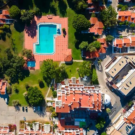 Apartamento Vilanova, T0 - Modern Flat At Oura On The Strip With Balcony With View To The Pool, Pool Access, Lift And Air Conditioning *