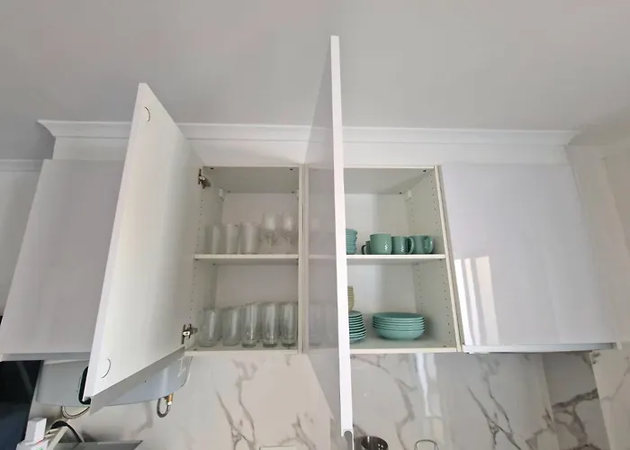 アパート Vilanova, T0 - Modern Flat At Oura On The Strip With Balcony With View To The Pool, Pool Access, Lift And Air Conditioning アルブフェイラ