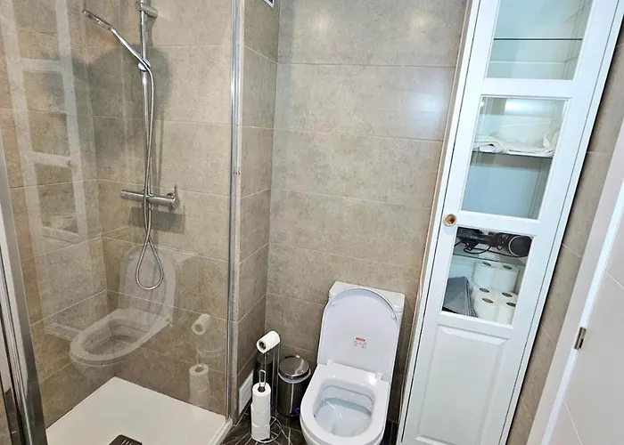 Vilanova, T0 - Modern Flat At Oura On The Strip With Balcony With View To The Pool, Pool Access, Lift And Air Conditioning アパート アルブフェイラ