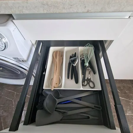 Vilanova, T0 - Modern Flat At Oura On The Strip With Balcony With View To The Pool, Pool Access, Lift And Air Conditioning Albufeira